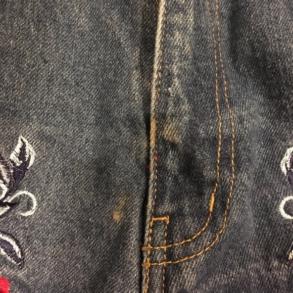 H&M Rose-embroidered High Rise shorts! - Picture 4 of 4